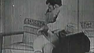 ملوك الواقع: سخيف الحمار جنيف لابيلوتشي في سرير وردي فلم سكس اجنبي محارم في Porn HD